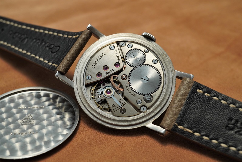 紳士用　ビッグサイズ！ オメガ 30ミリキャリバー 秀逸な製品です！ OMEGA 30mmキャリバー