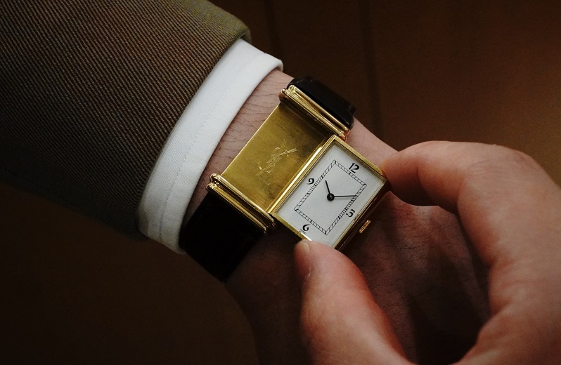 早い者勝ち【美品希少】Yves Saint Laurent 腕時計ゴールド