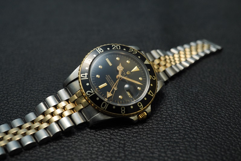 1970年代　希少 美品純正　ロレックス　ＧＭＴマスター　１６７５　１６７５０ 赤青　ペプシカラー　べゼルディスク　インサート  ロレックス GMTマスター 1970年製⁄昭和45年製 Ref.1675 Mk-Ⅱダイヤル